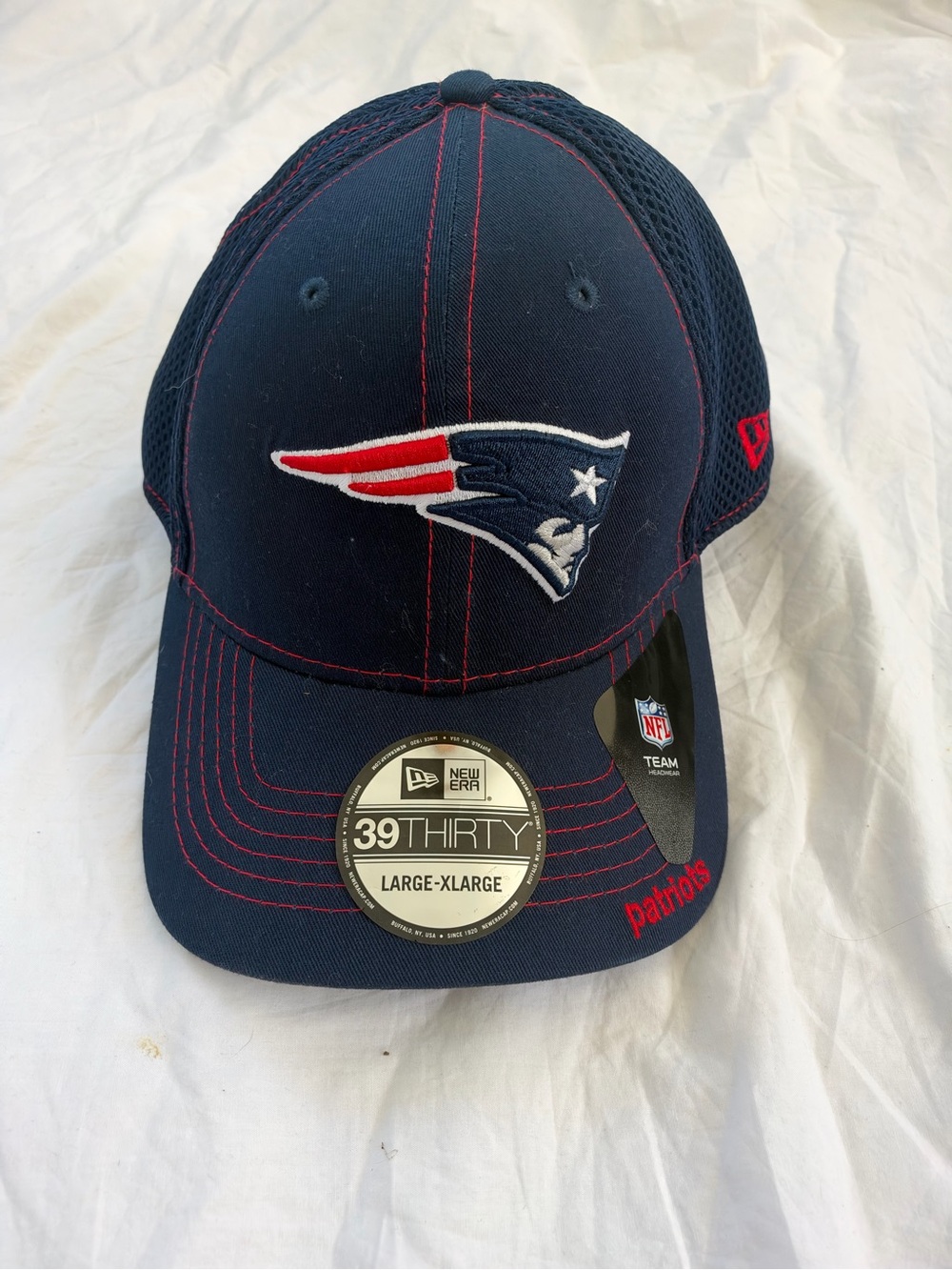 New Era Men's New England Patriots Navy 39THIRTY Stretch Fit Cap